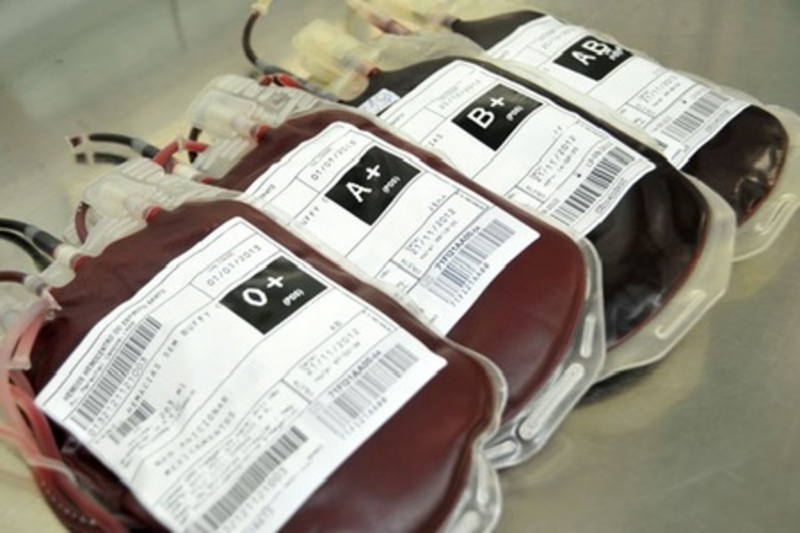 Center left or right banco de sangue do canad cogita instituir pagamento para doadores 