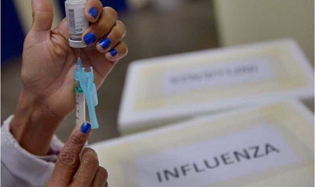 Left or right campanha de vacina o contra a influenza foto alex pazuello semcom